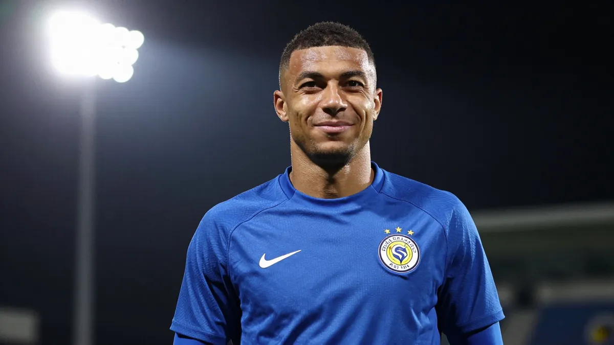 Archie Collins: Huddersfield Town in talks with ex-Peterborough United star